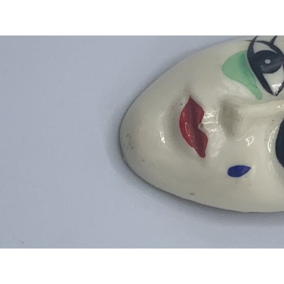Vintage NANCO Face Mask Pin 1970s Kabuki mask Chelsea Mass - Picture 7 of 12